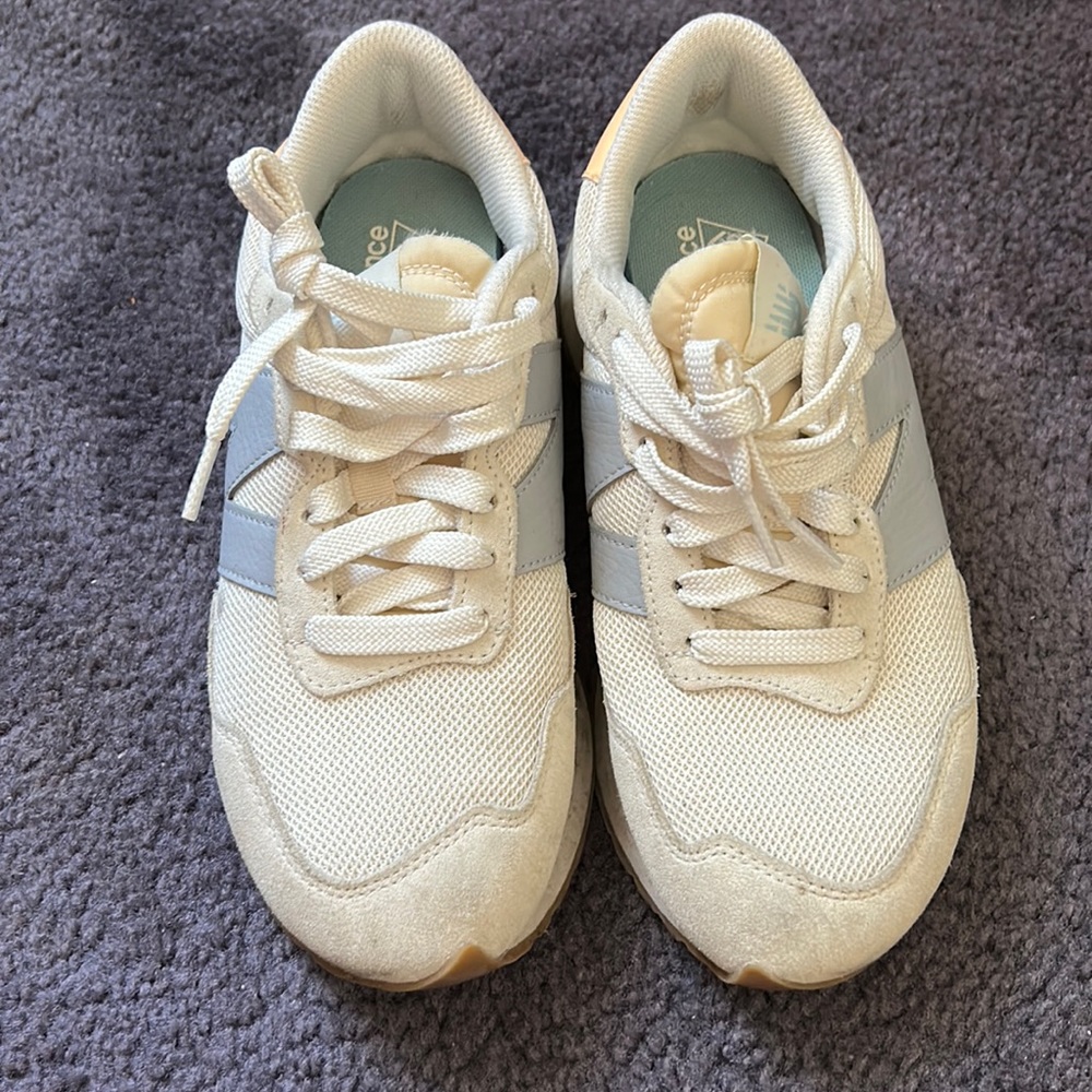 new balance 273